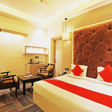 Fabhotel Ronald Inn Faridabad Dış mekan fotoğraf