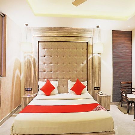 Fabhotel Ronald Inn Faridabad Dış mekan fotoğraf