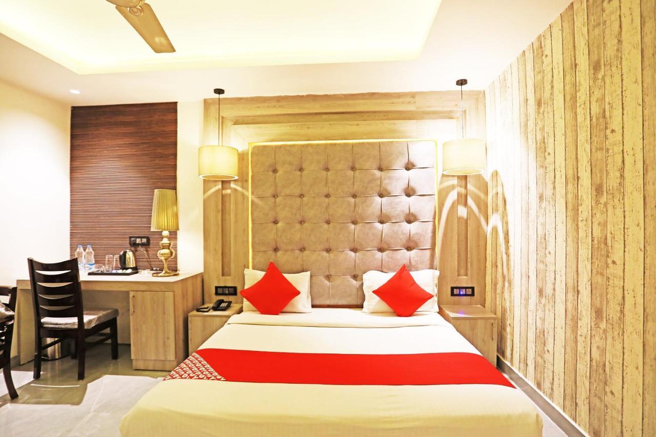 Fabhotel Ronald Inn Faridabad Dış mekan fotoğraf