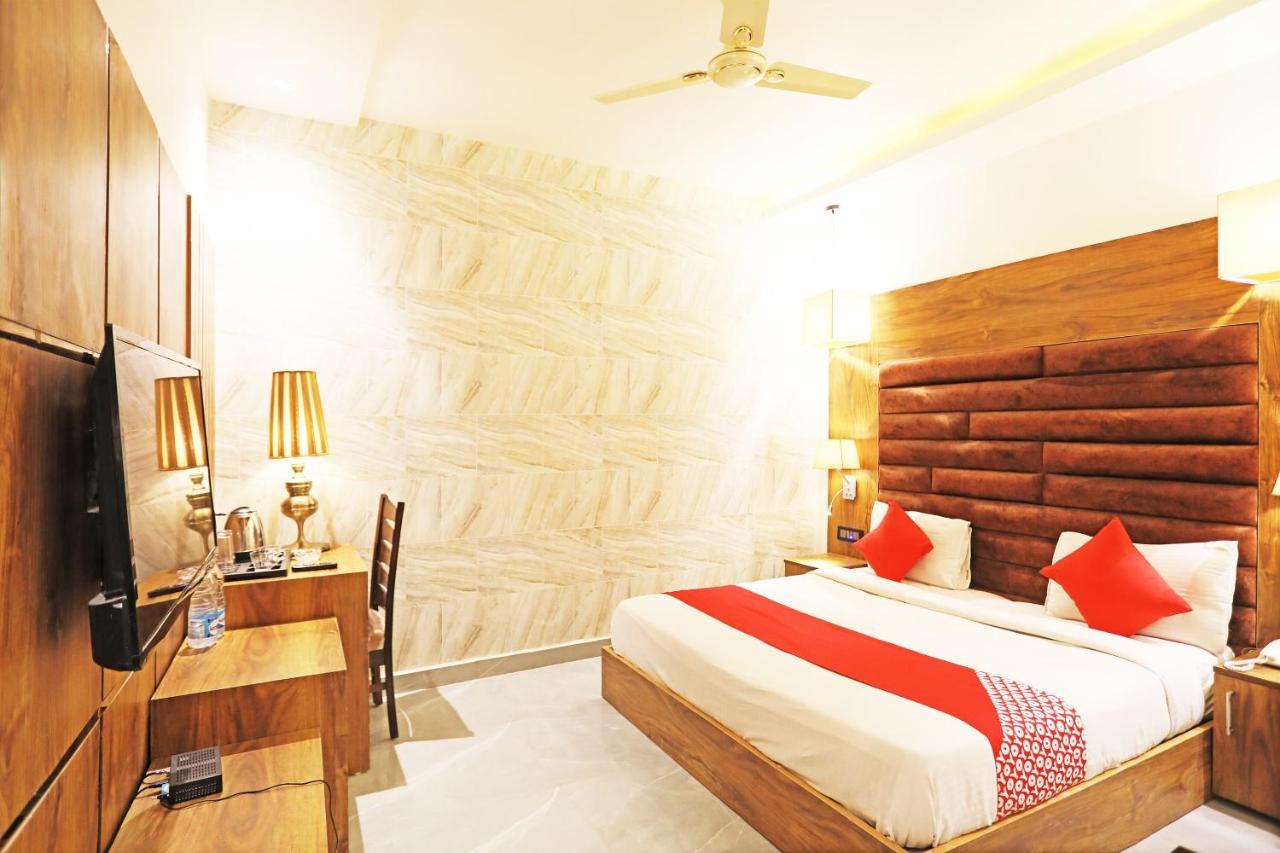 Fabhotel Ronald Inn Faridabad Dış mekan fotoğraf