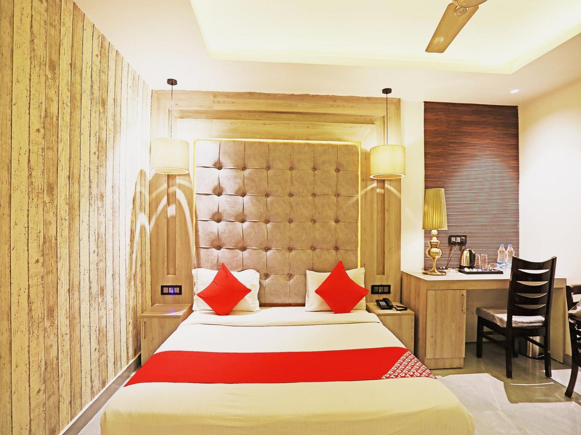Fabhotel Ronald Inn Faridabad Dış mekan fotoğraf