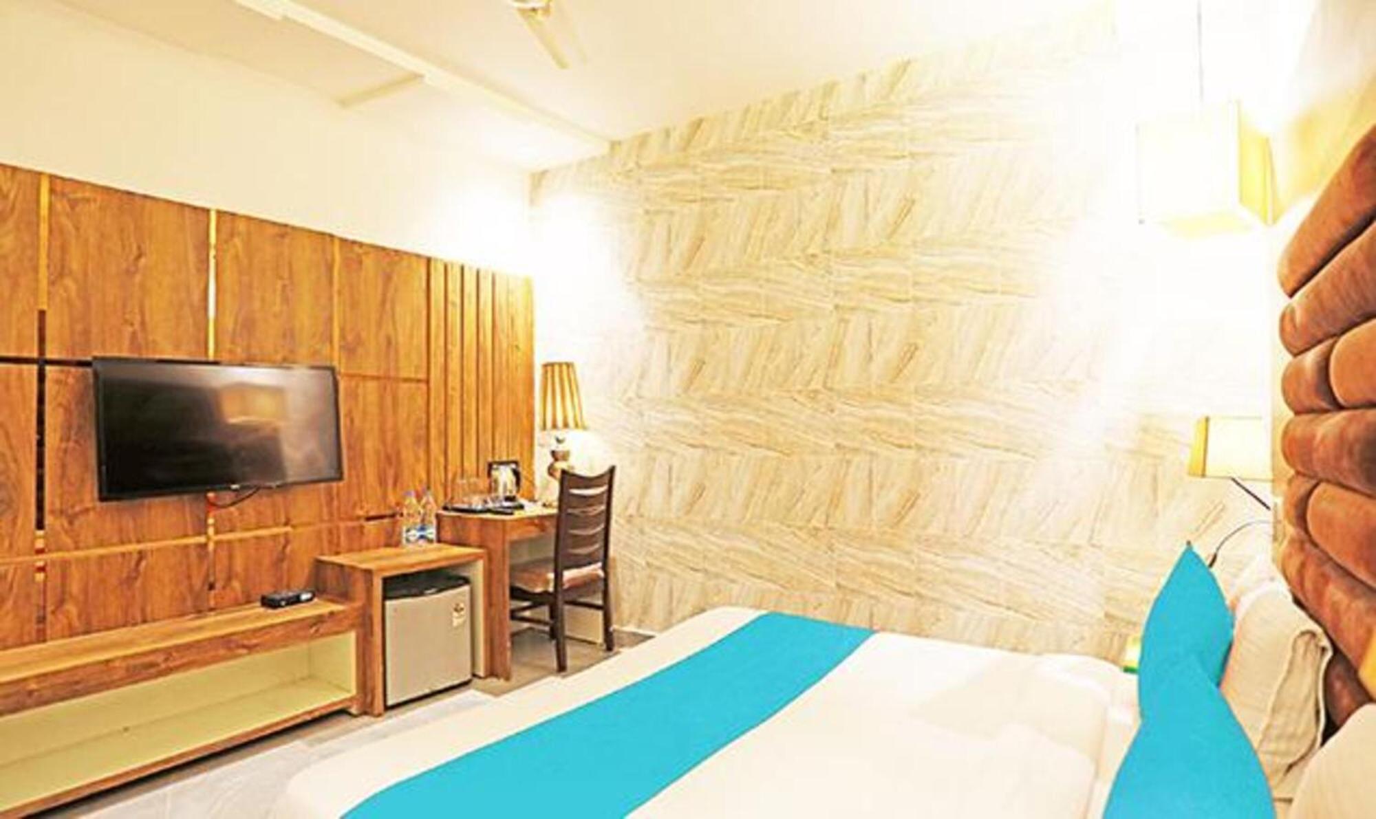 Fabhotel Ronald Inn Faridabad Dış mekan fotoğraf