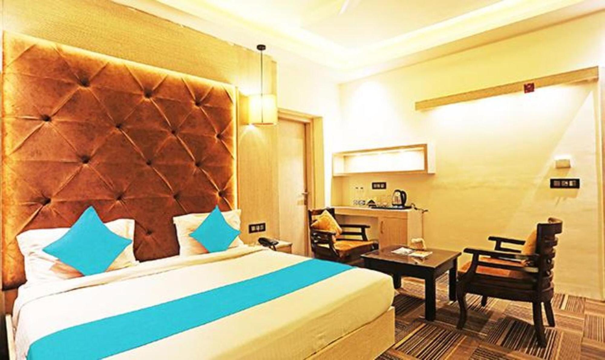 Fabhotel Ronald Inn Faridabad Dış mekan fotoğraf
